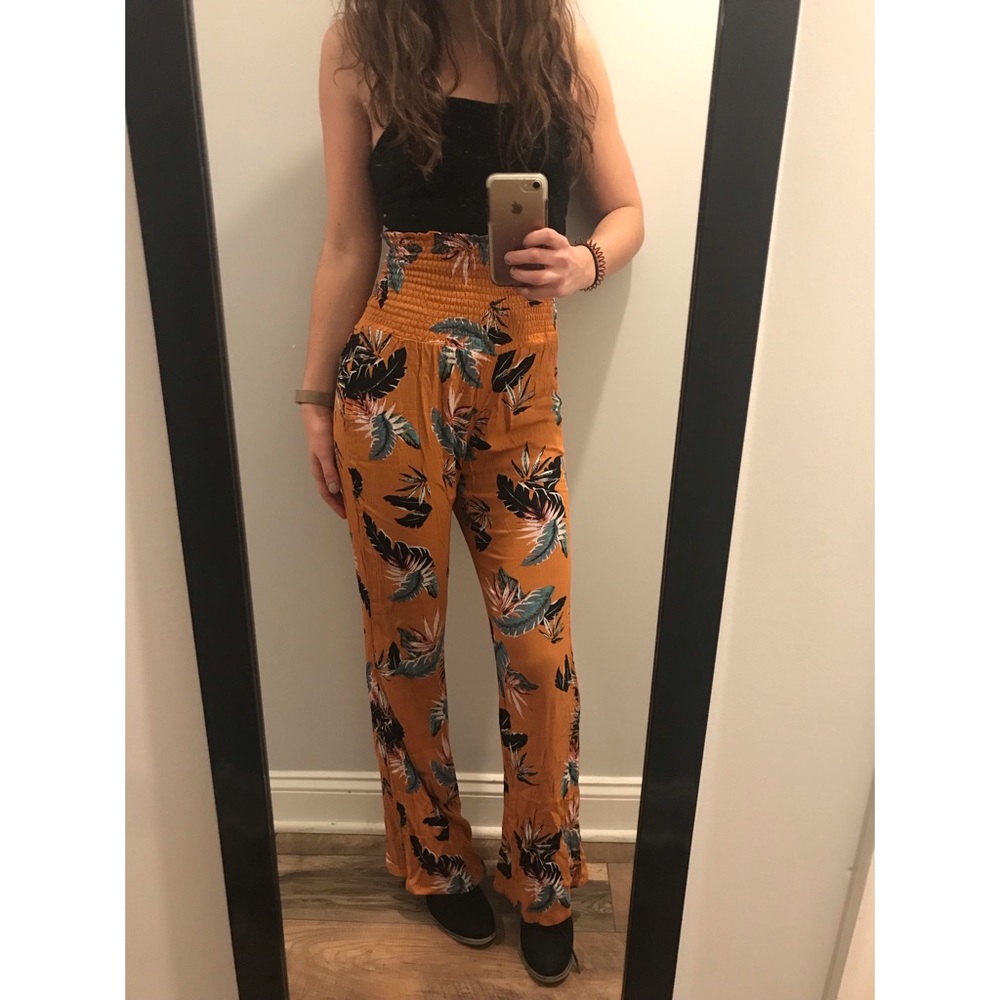 Smocked leaf print pants